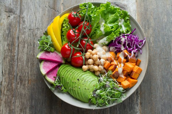 Comment les entreprises du secteur alimentaire peuvent-elles se conformer aux réglementations sur les étiquettes nutritionnelles ?